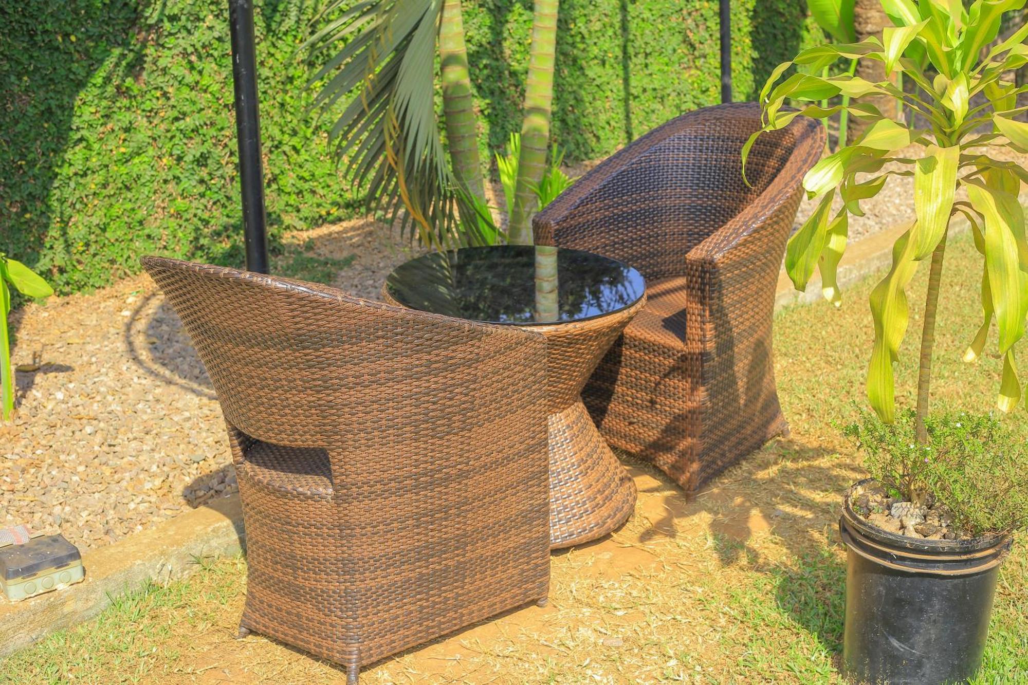 Rustic Gardens Bed & Breakfast Kitunzi Lungujja Kampala Ngoại thất bức ảnh